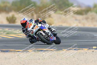media/Oct-19-2024-CVMA (Sat) [[7df39c5a0d]]/Race 4-Formula Middleweight/